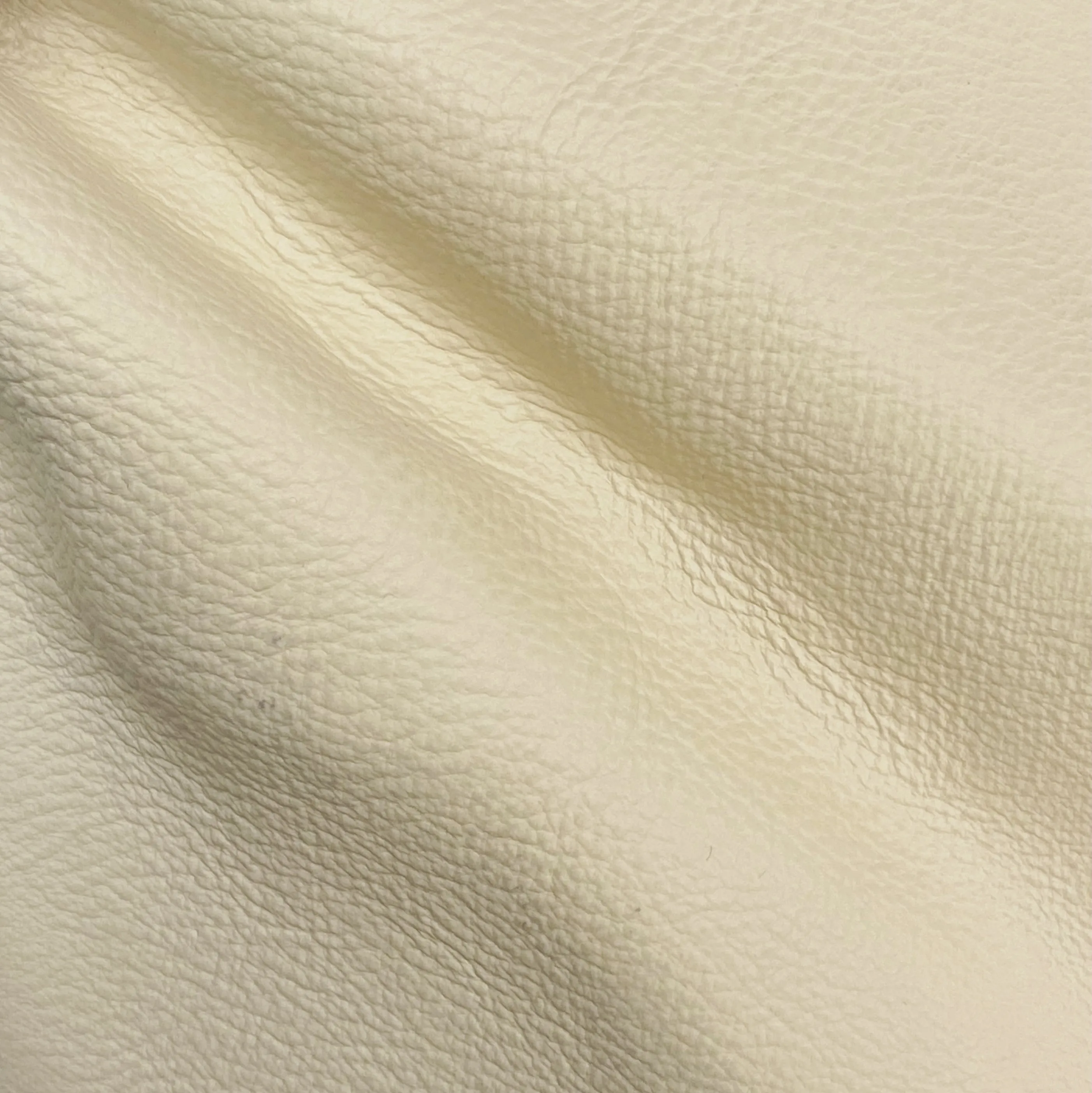 5oz (2mm) Cow Leather - Pale Ivory (per square foot)