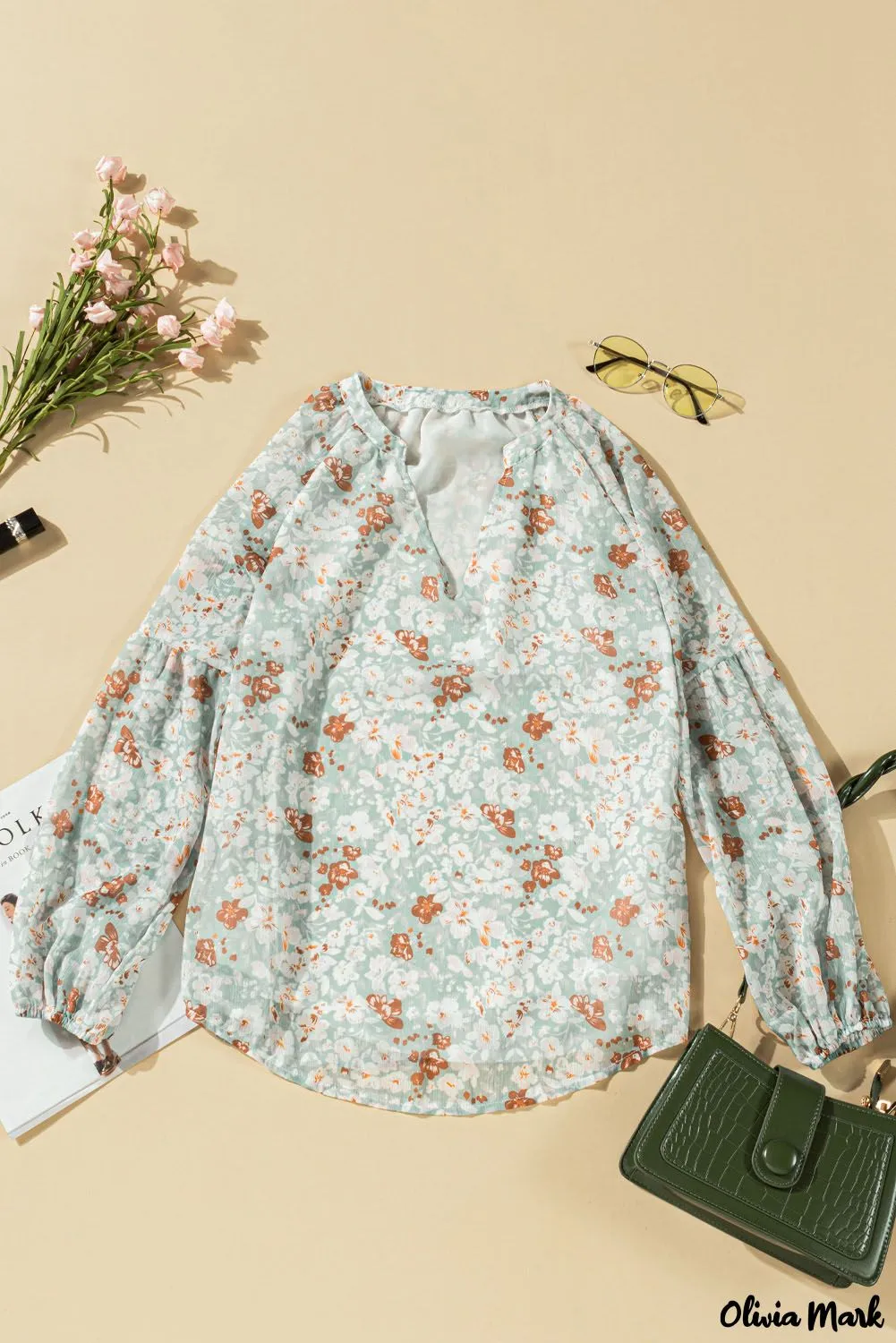 Deanwangkt - Blue Floral Split V-Neck Blouse