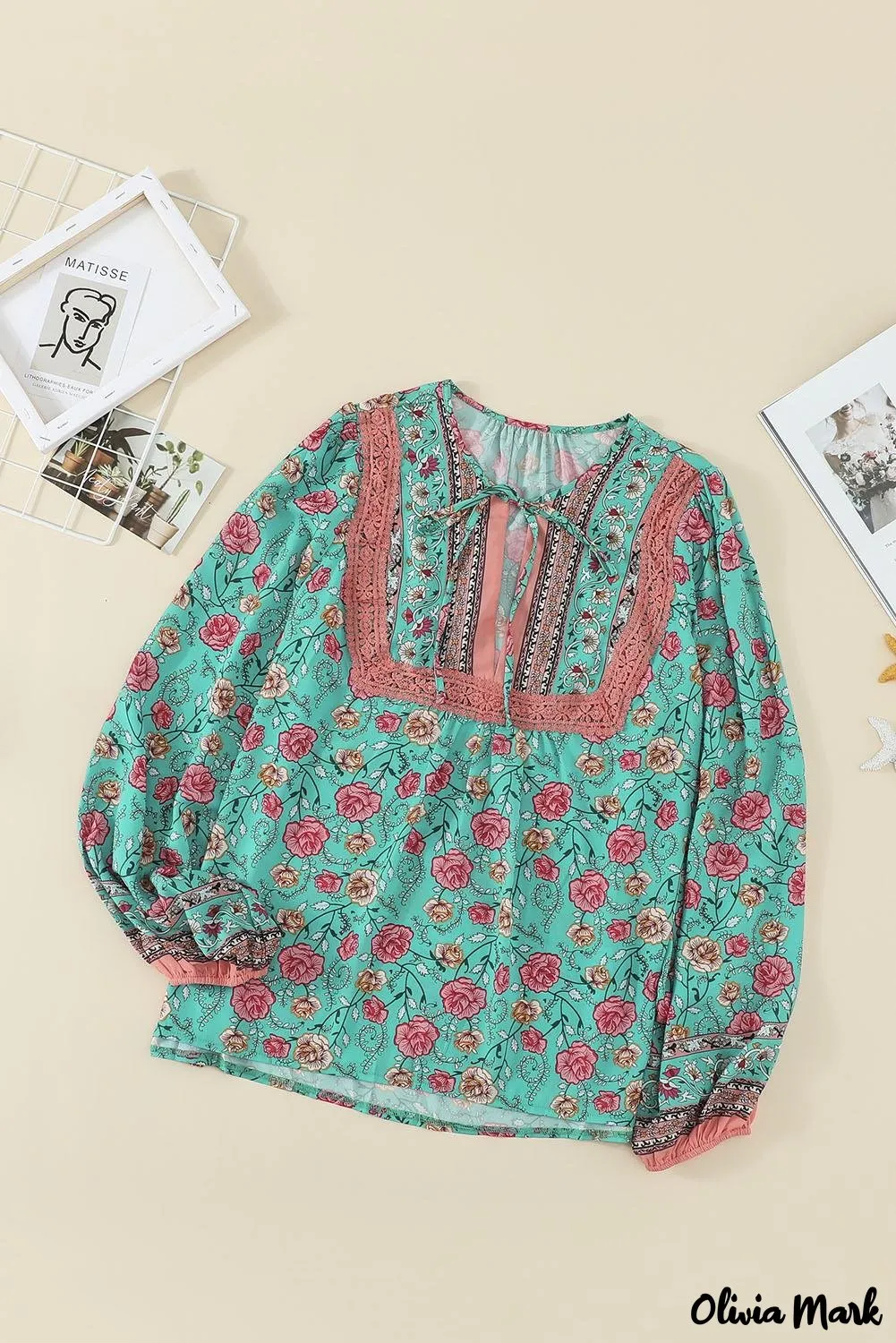 Deanwangkt - Green Floral Lantern Sleeve Blouse