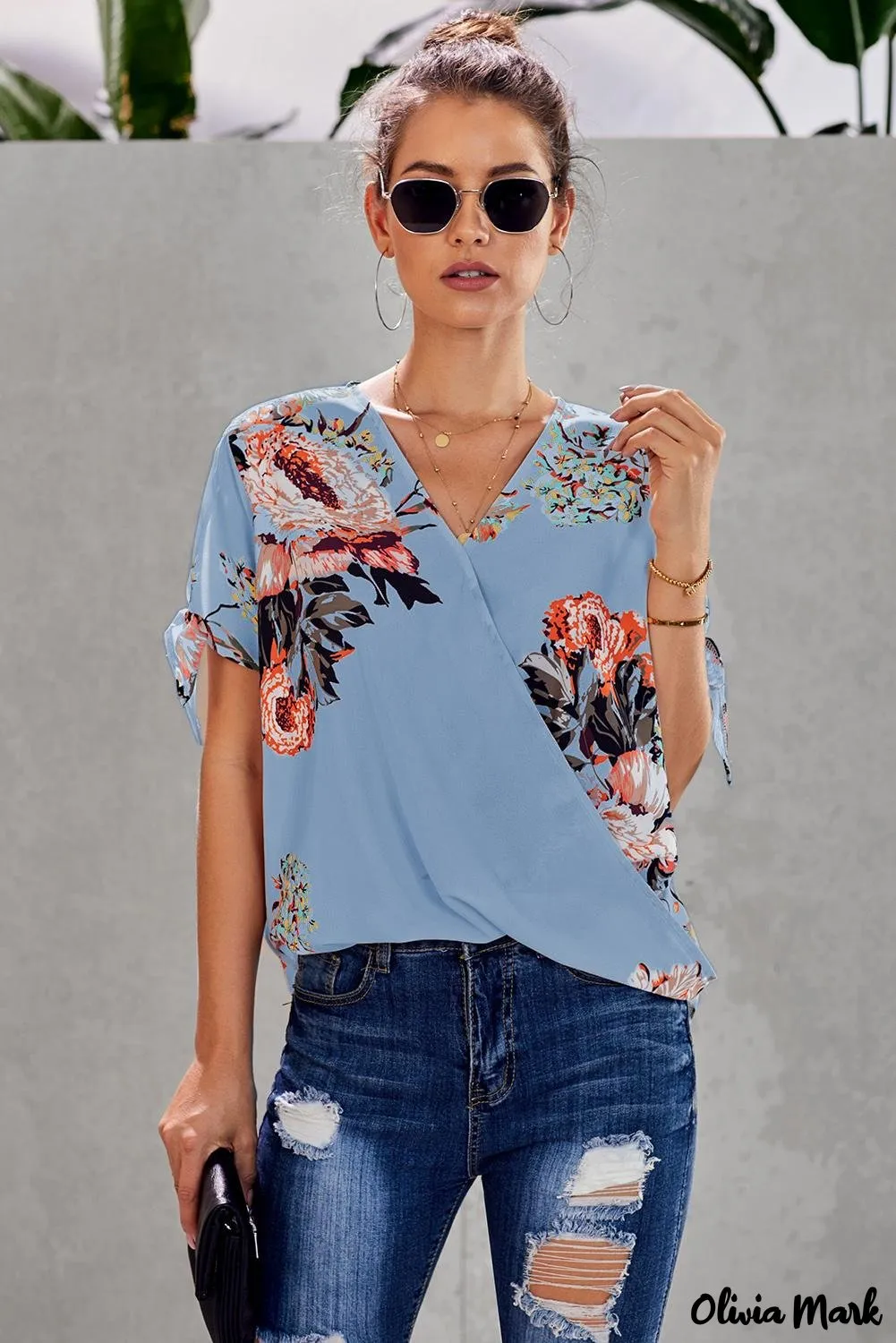 Deanwangkt - Orange Floral Twist Top