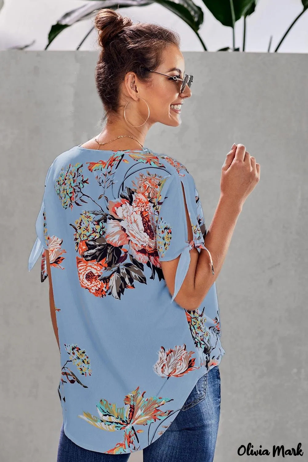 Deanwangkt - Orange Floral Twist Top